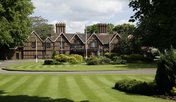 Alveston Manor